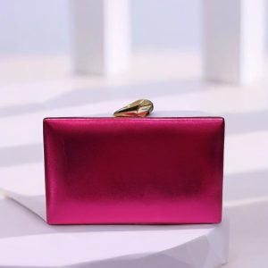Clutch fucsia metalizado